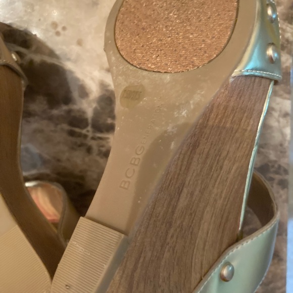 BCBG sandals - Picture 5 of 7